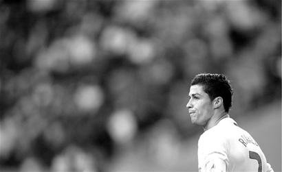 以剑会友 竞逐湖城 2025贵阳击剑公开赛在清镇启幕