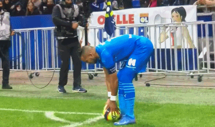 加埃塔诺抽射破门，卡利亚里1-0爆冷胜罗马