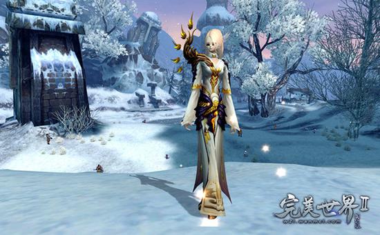 登国际舞台，泰州队“苏超”冠军奖杯亮相中国国际进口博览会