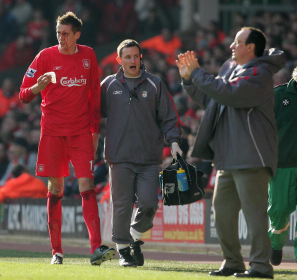 哈兰德自曝：女友看球看到“吐”，靠烹饪、玩游戏维系感情