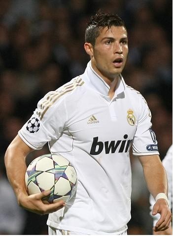 阿斯顿维拉 浴火重生！（阿斯顿维拉 涅槃归来！）