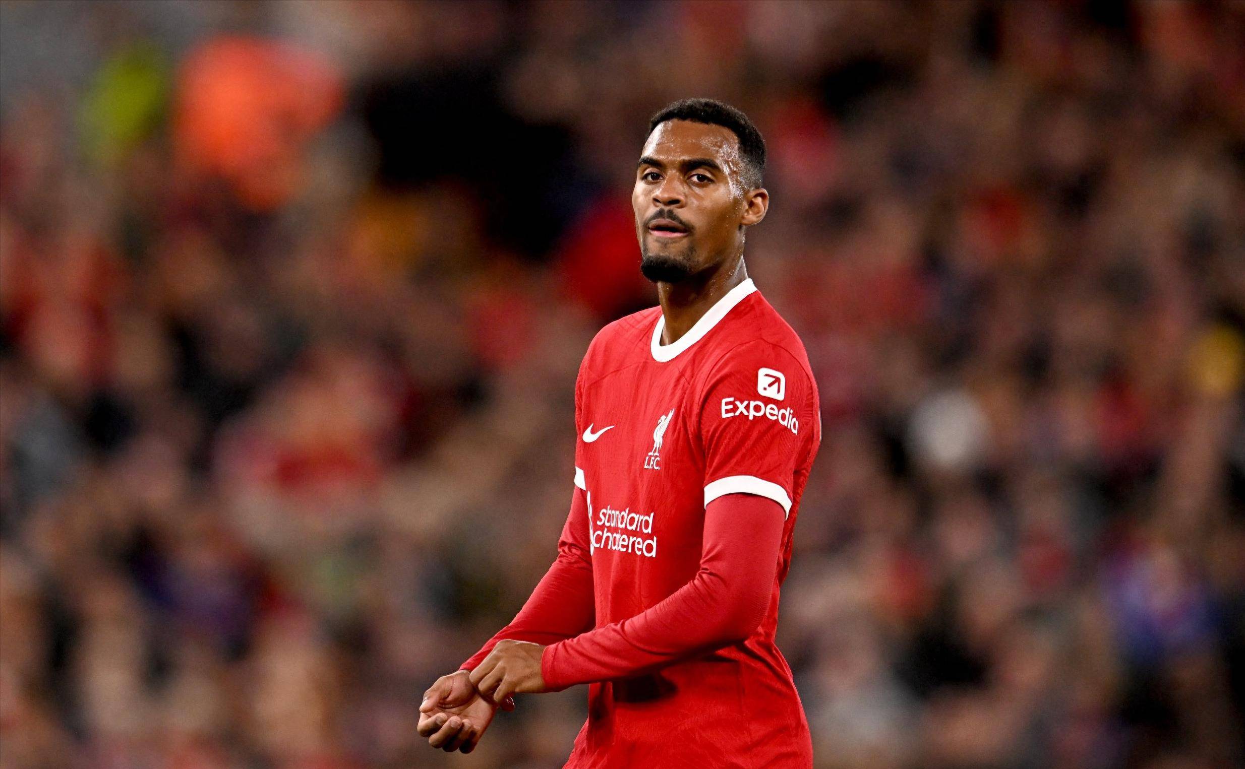 本-福斯特：拉门斯出击很果断，英超经验丰富的门将才能做到（本-福斯特：拉门斯出击干脆，只有英超经验老到的门将能做到）