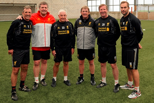 欧联3-4：42岁范佩西率荷甲第2遭罗甲第9绝杀，95分钟丢球酿悲剧（欧联3-4：42岁范佩西率荷甲次席队补时95分钟失守，遭罗甲第9绝杀）