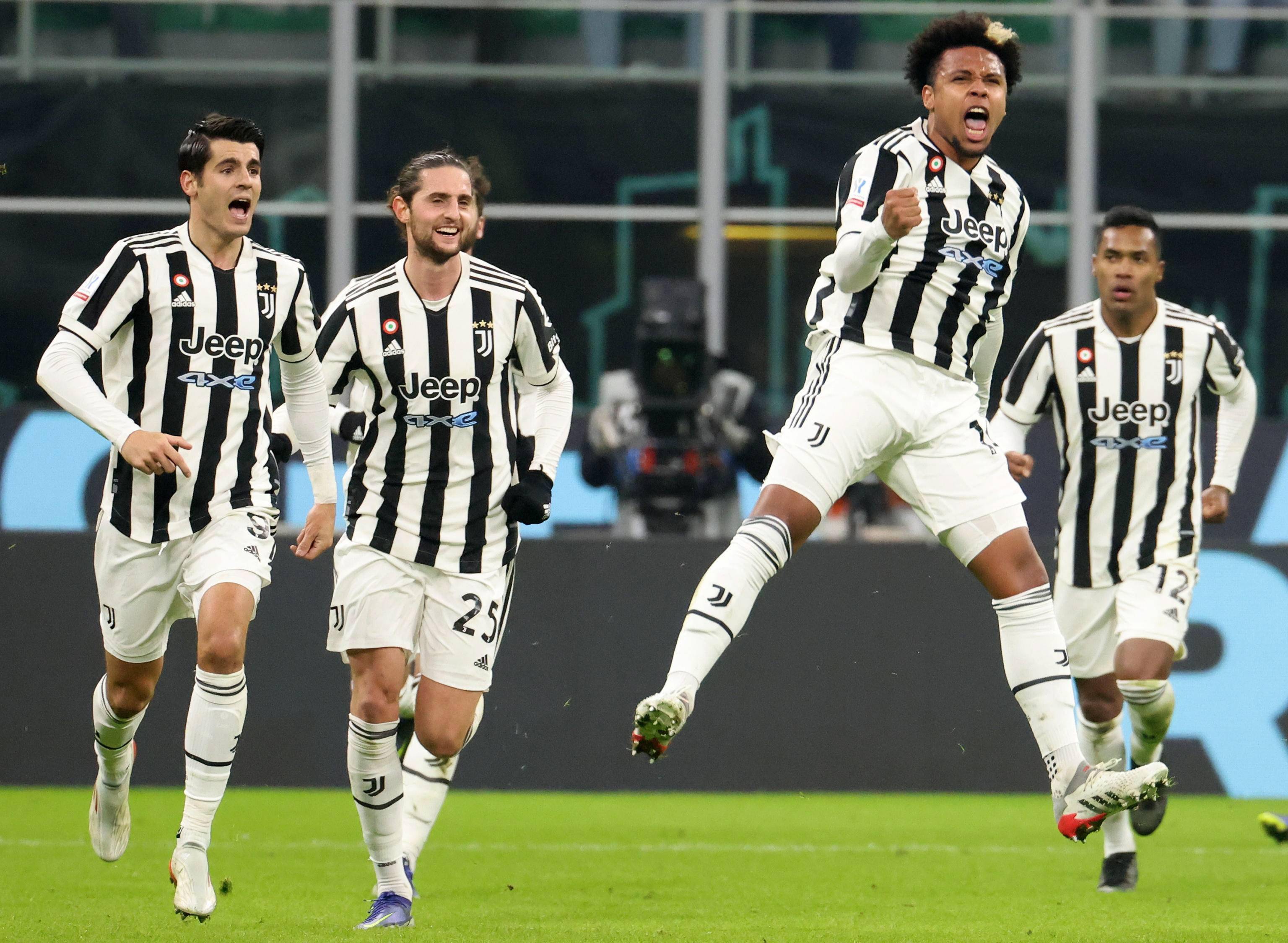 德国国门：诺伊尔是有史以来最好的门将，不排除选择尼日利亚队（德国门将称诺伊尔为史上最佳，亦不排除代表尼日利亚出战）