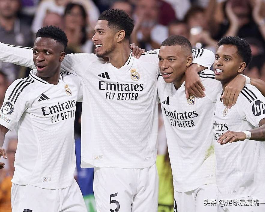 前锋关键进球锁定胜局