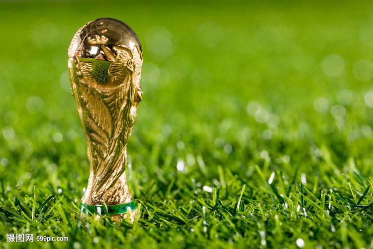 贝尔：最喜欢进球是欧冠决赛倒钩；我当评论员不是为了上头条（贝尔谈生涯与转型：最爱欧冠决赛倒钩，做评论员不为上头条）