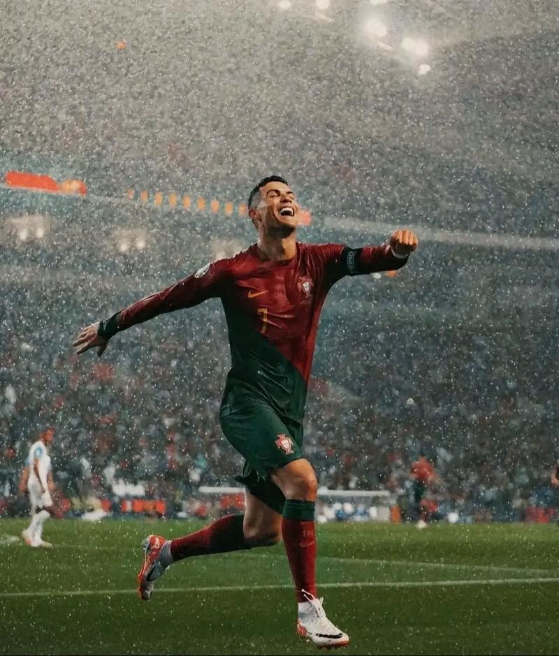 美因茨vs霍芬海姆：李在城、阿米里首发，克拉马里奇、曹法尔出战