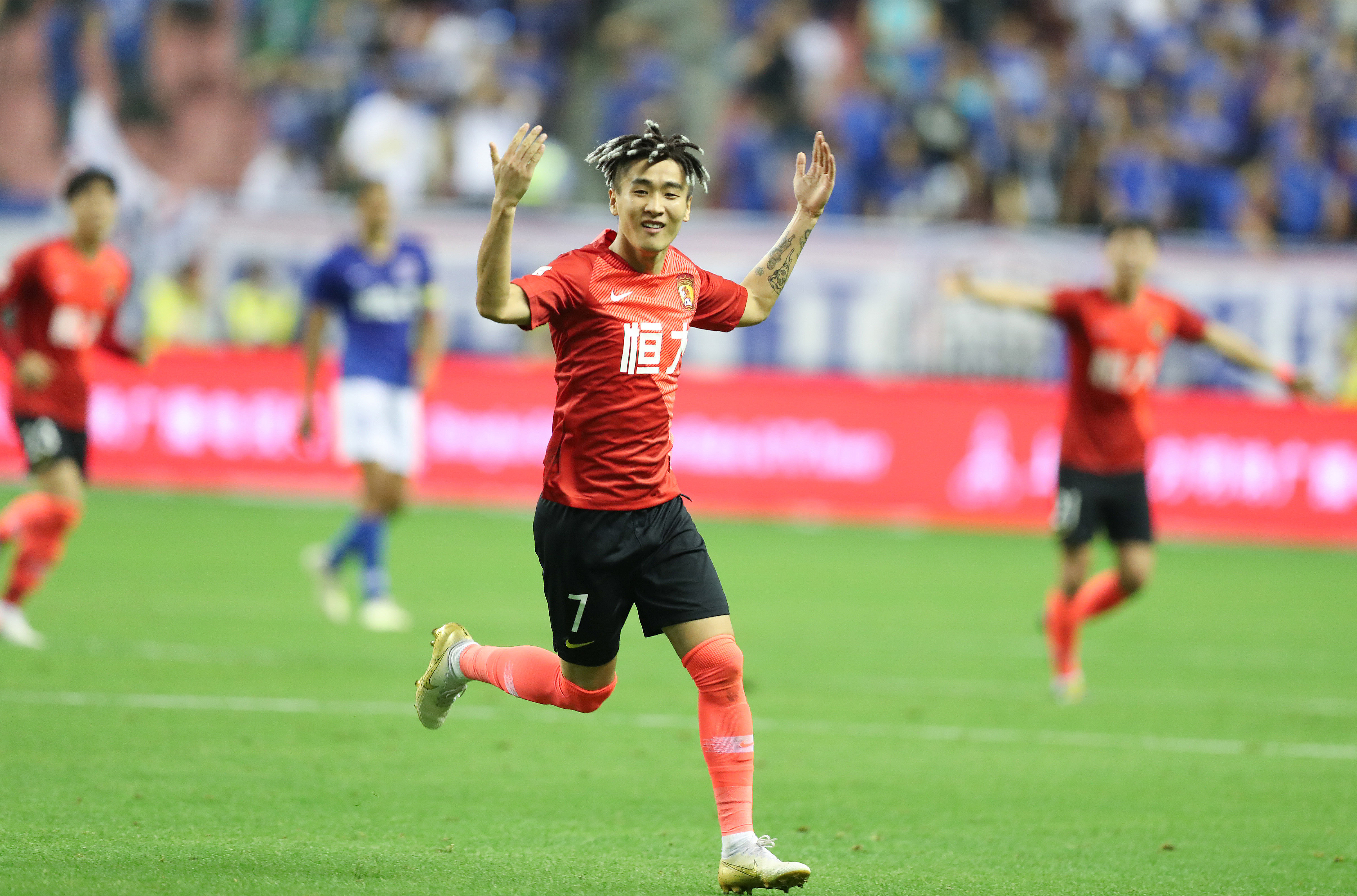 娱乐综合体股表现突出