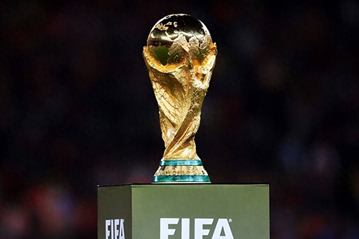 本-戴维斯：孙兴慜对我来说是家人，他离队让我非常难过