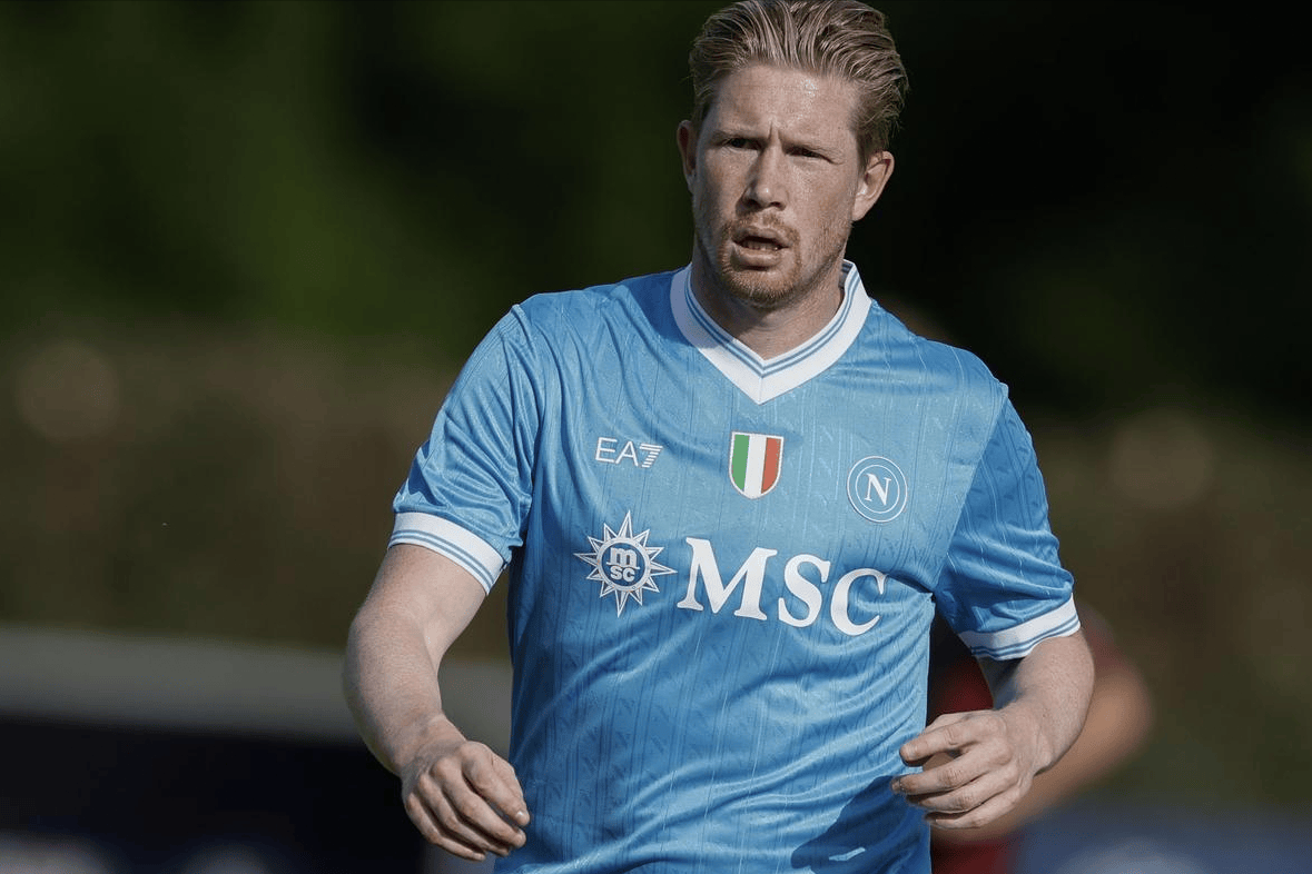 实况足球：又送高光+精选啦! 新普拉蒂尼登场!（实况足球：高光与精选再度来袭，普拉蒂尼新卡亮相！）